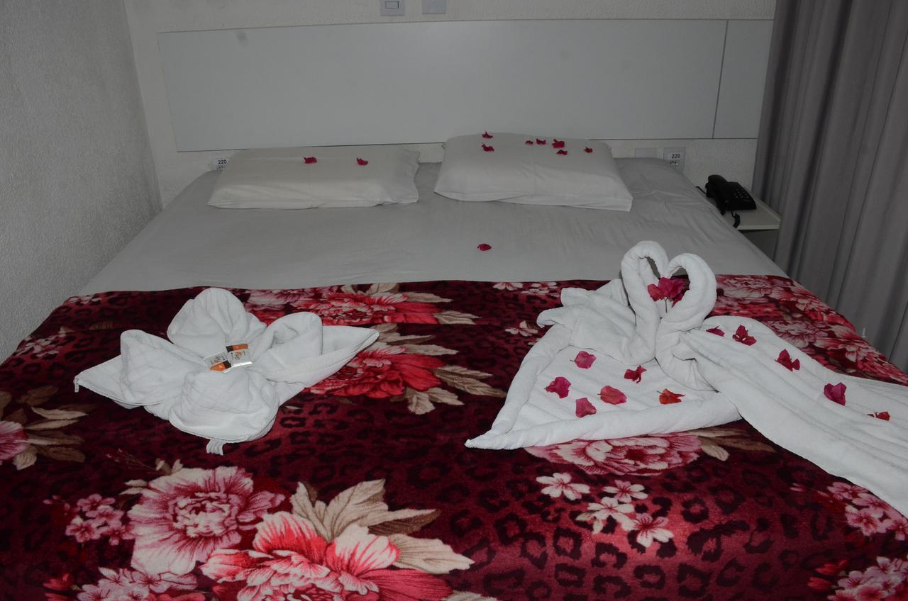 Alpha Praia Hotel フォルタレザ エクステリア 写真